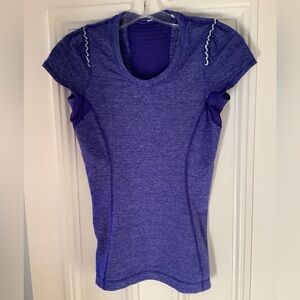 EUC Lululemon Ruffle Sleeve Short Sleeve Top Sz 4